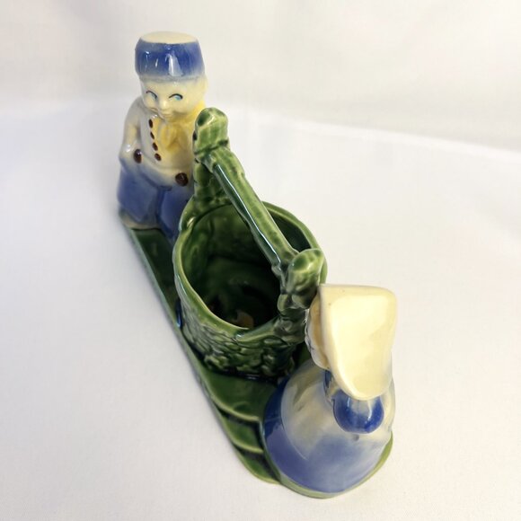Shawnee Pottery Wishing Well Planter #710 Vintage USA Dutch Couple 1940s - Picture 3 of 8
